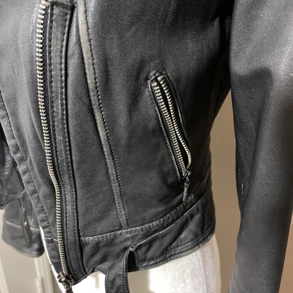 Express Moto Crop Distressed Leather Jacket - Picture 4 of 6